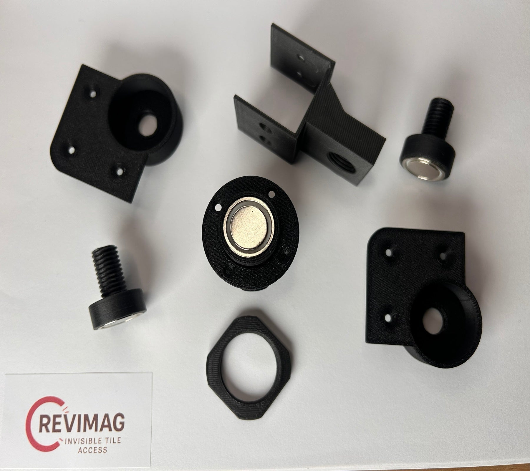 Basismodulsammlung zur Erstellung von einer Revisionsklappe